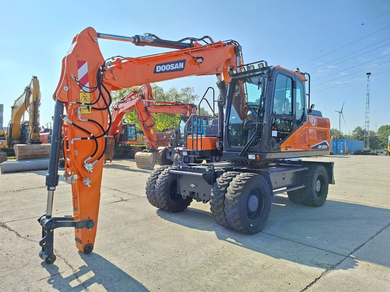 Doosan DX 160 W-7 (EX Demo) - Wheel excavator: picture 2 Doosan DX 160 W-7 (EX Demo) - Wheel excavator: picture 2