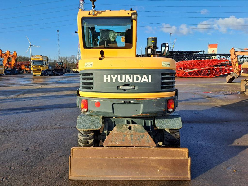 Hyundai Robex 55 W-9 - Wheel excavator: picture 3 Hyundai Robex 55 W-9 - Wheel excavator: picture 3