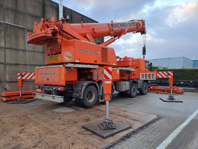 Liebherr LTF 1060-4.1 - All terrain crane: picture 4 Liebherr LTF 1060-4.1 - All terrain crane: picture 4