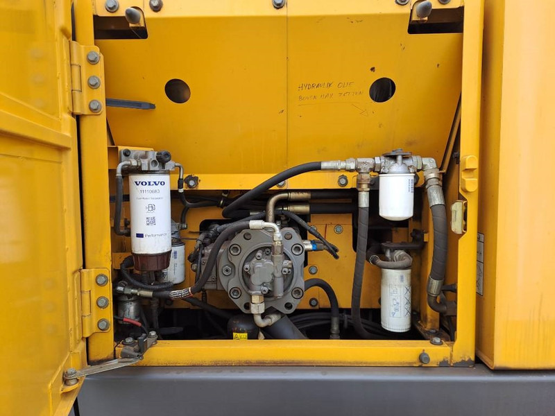 Crawler excavator Volvo EC 220 EL (New Undercarriage): picture 18 Crawler excavator Volvo EC 220 EL (New Undercarriage): picture 18