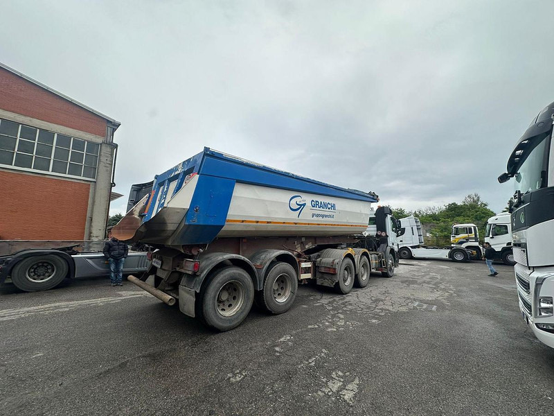Mercedes-Benz ACTROS 3344 - Tipper semi-trailer: picture 2 Mercedes-Benz ACTROS 3344 - Tipper semi-trailer: picture 2