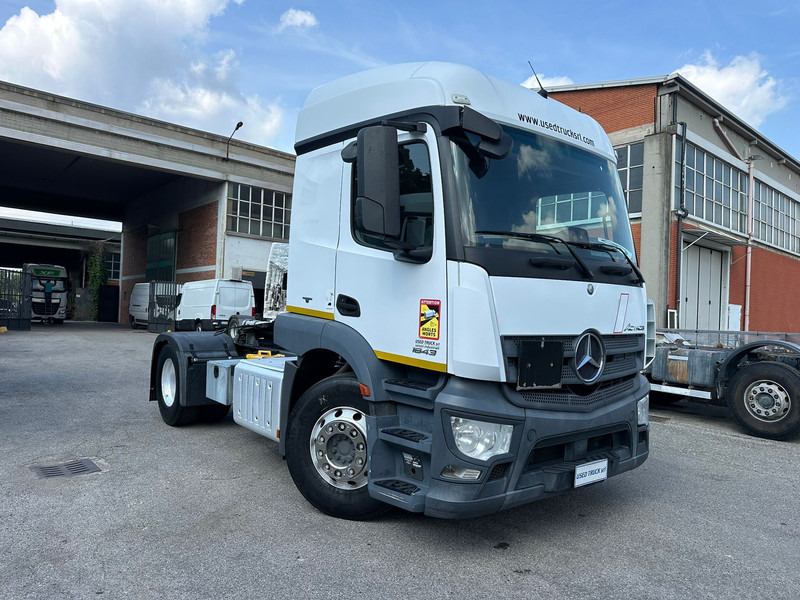 Mercedes-Benz Actros 1843 - Tractor unit: picture 2 Mercedes-Benz Actros 1843 - Tractor unit: picture 2