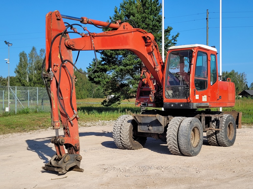 FURUKAWA W725 LS - Wheel excavator: picture 1 FURUKAWA W725 LS - Wheel excavator: picture 1