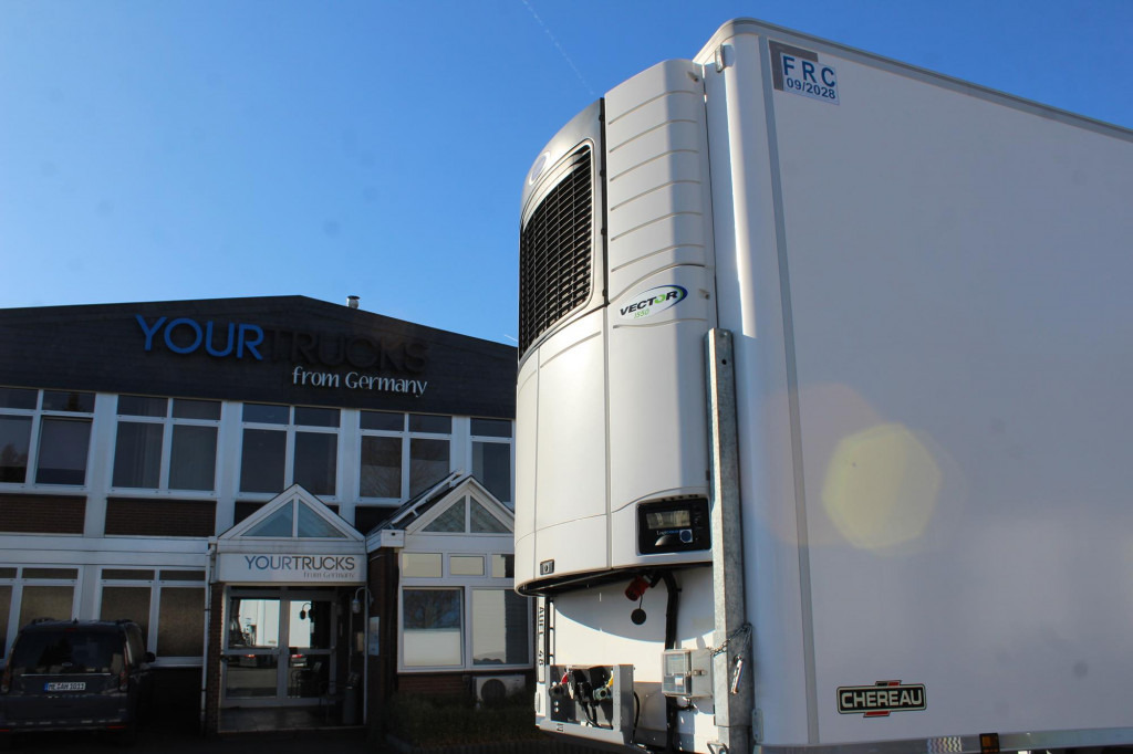Refrigerator semi-trailer Chereau 1-Achs City Trailer CV 1550 Strom Neuwertig: picture 7 Refrigerator semi-trailer Chereau 1-Achs City Trailer CV 1550 Strom Neuwertig: picture 7