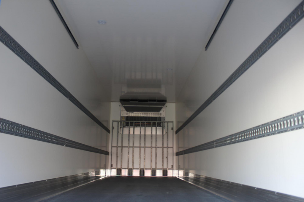 Refrigerator semi-trailer Chereau 1-Achs City Trailer CV 1550 Strom Neuwertig: picture 13 Refrigerator semi-trailer Chereau 1-Achs City Trailer CV 1550 Strom Neuwertig: picture 13