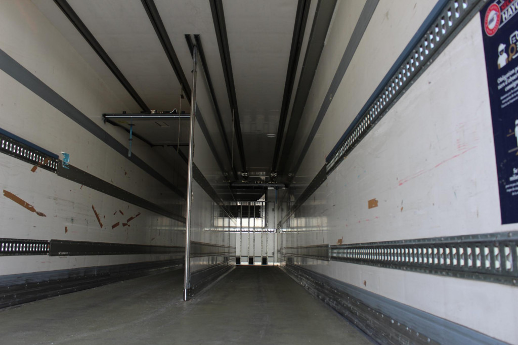 Chereau CV 1950Mt. City Bi-Multi-Temp LBW Lenkachse TOP - Refrigerator semi-trailer: picture 3 Chereau CV 1950Mt. City Bi-Multi-Temp LBW Lenkachse TOP - Refrigerator semi-trailer: picture 3