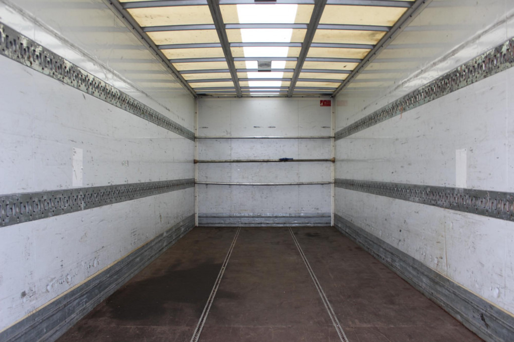 MAN TGL 8.180 E6 Koffer 7,3m LBW ANK Luft - Box truck: picture 2 MAN TGL 8.180 E6 Koffer 7,3m LBW ANK Luft - Box truck: picture 2