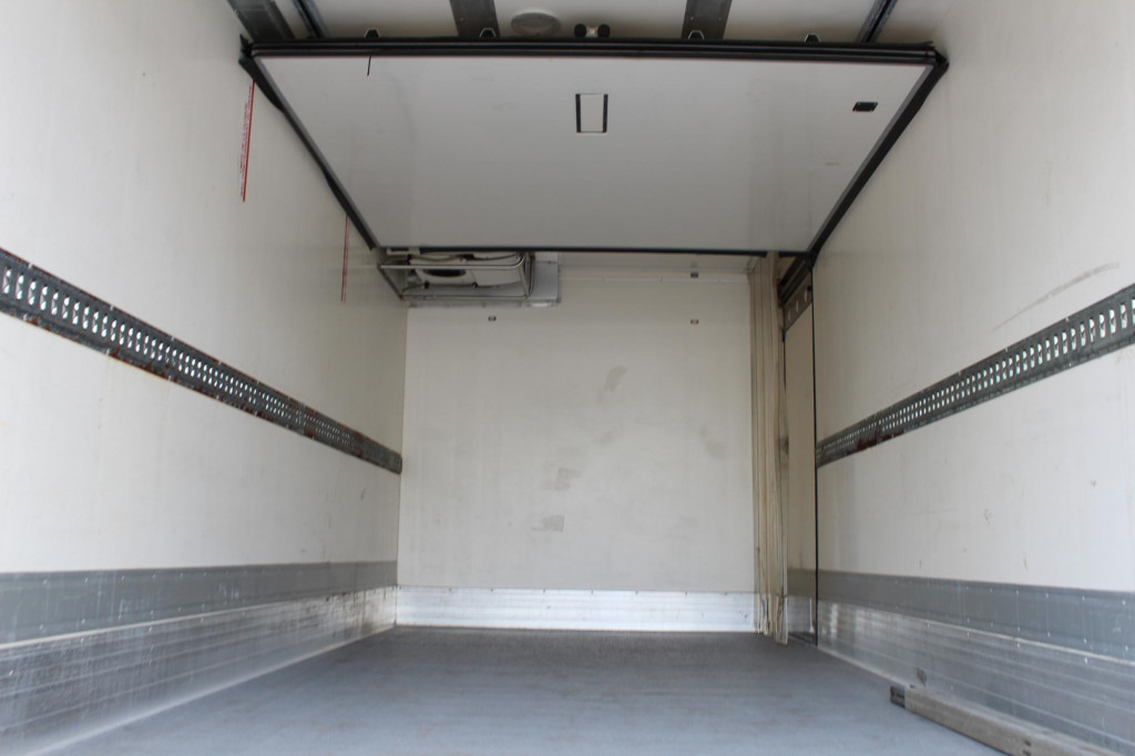 Renault Midlum 220 E5 CS 850 MT Strom Tür+LBW FRC - Truck: picture 3 Renault Midlum 220 E5 CS 850 MT Strom Tür+LBW FRC - Truck: picture 3