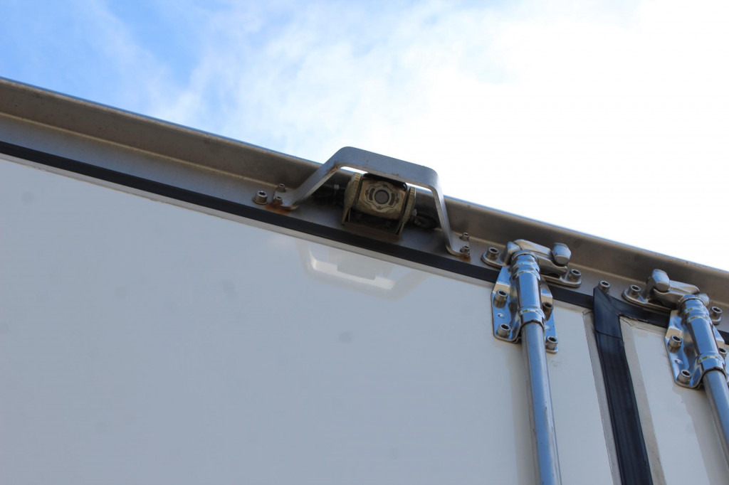 Volvo FL 260 E6 TK T800R 16t Strom Türen+LBW FRC - Refrigerator truck: picture 5 Volvo FL 260 E6 TK T800R 16t Strom Türen+LBW FRC - Refrigerator truck: picture 5