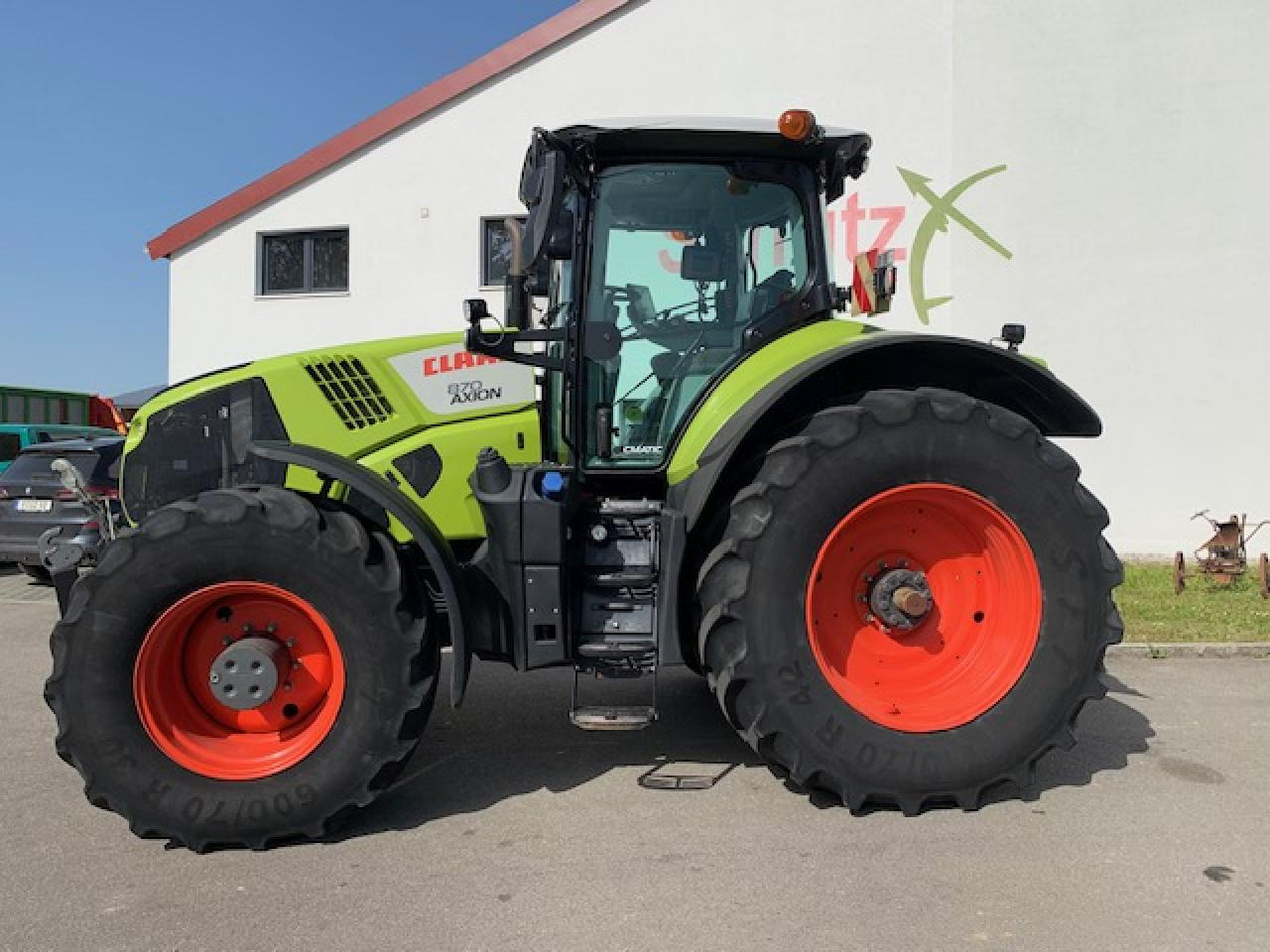 CLAAS Axion 870 CMATIC mit GPS S10, RTK, 3255 Bh - Farm tractor: picture 2 CLAAS Axion 870 CMATIC mit GPS S10, RTK, 3255 Bh - Farm tractor: picture 2