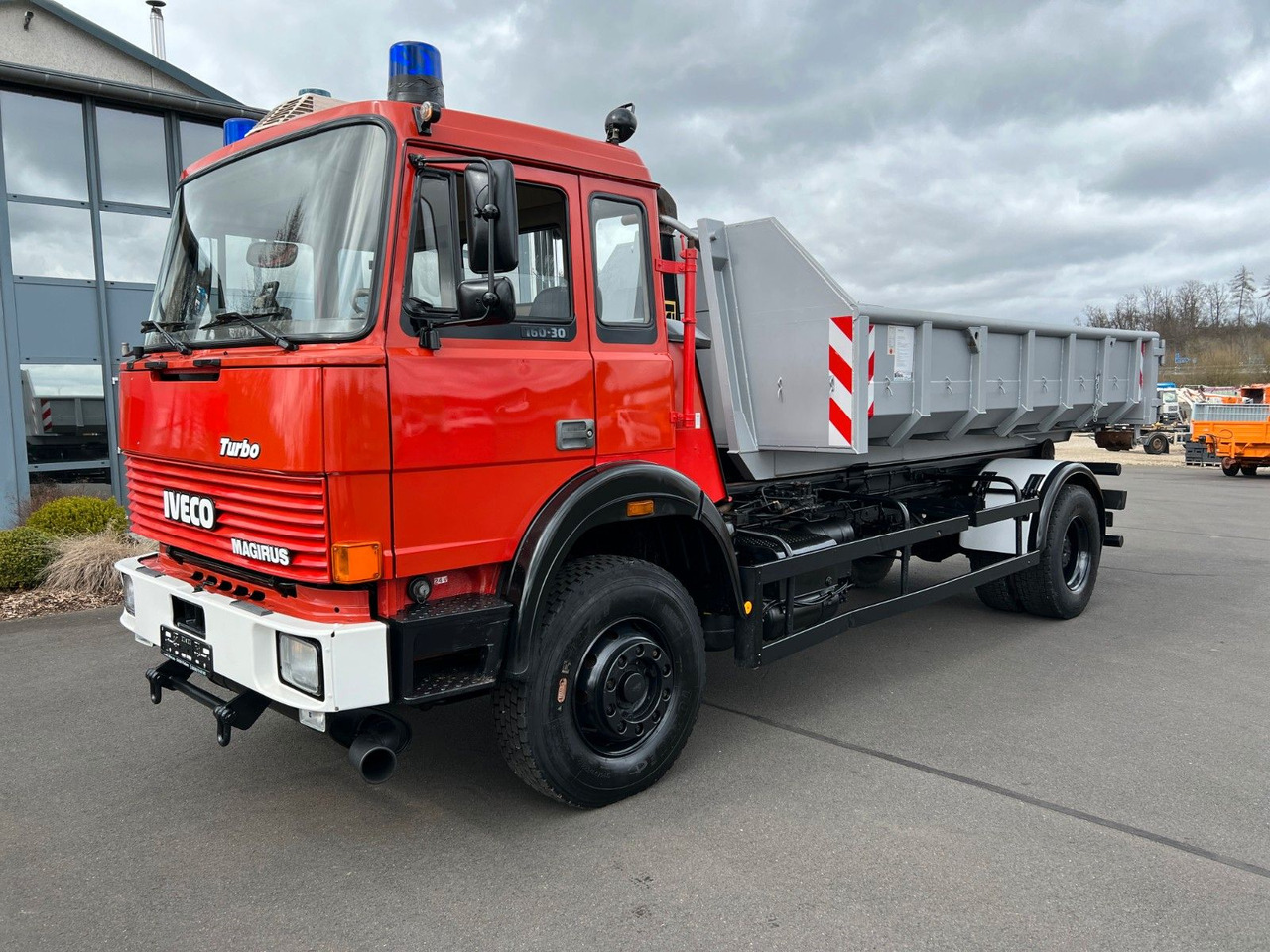 Iveco Magirus Turbo 160-30 AH - Oldtimer- V 8 - Motor Iveco Magirus Turbo 160-30 AH - Oldtimer- V 8 - Motor - Hook lift truck: picture 1 Iveco Magirus Turbo 160-30 AH - Oldtimer- V 8 - Motor Iveco Magirus Turbo 160-30 AH - Oldtimer- V 8 - Motor - Hook lift truck: picture 1