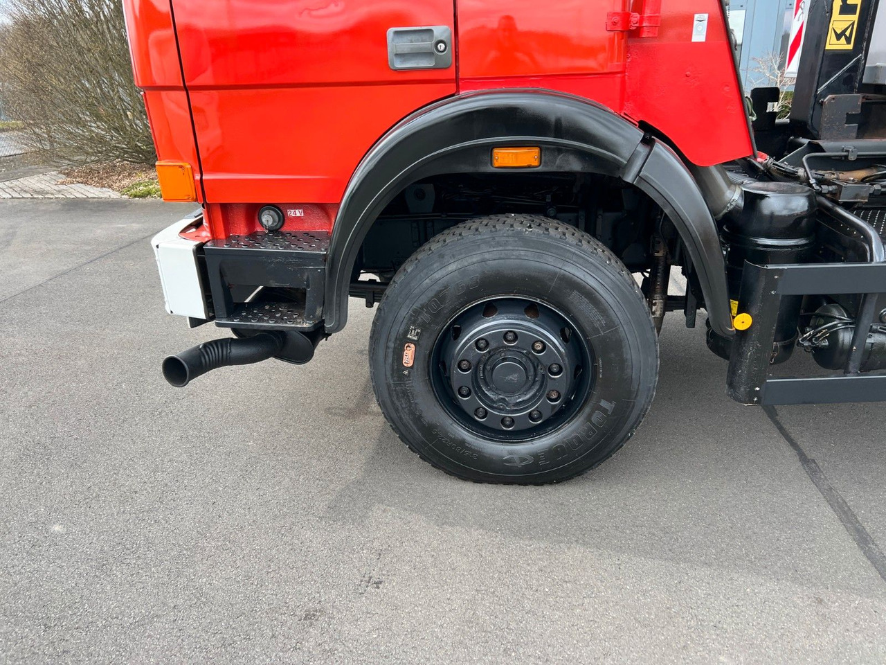 Iveco Magirus Turbo 160-30 AH - Oldtimer- V 8 - Motor Iveco Magirus Turbo 160-30 AH - Oldtimer- V 8 - Motor - Hook lift truck: picture 3 Iveco Magirus Turbo 160-30 AH - Oldtimer- V 8 - Motor Iveco Magirus Turbo 160-30 AH - Oldtimer- V 8 - Motor - Hook lift truck: picture 3
