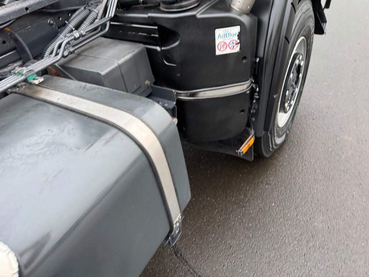 New Hook lift truck Iveco Trakker 330 4x4 Multilift  XR 10 S  Winterdienst Iveco Trakker 330 4x4 Multilift  XR 10 S  Winterdienst: picture 12