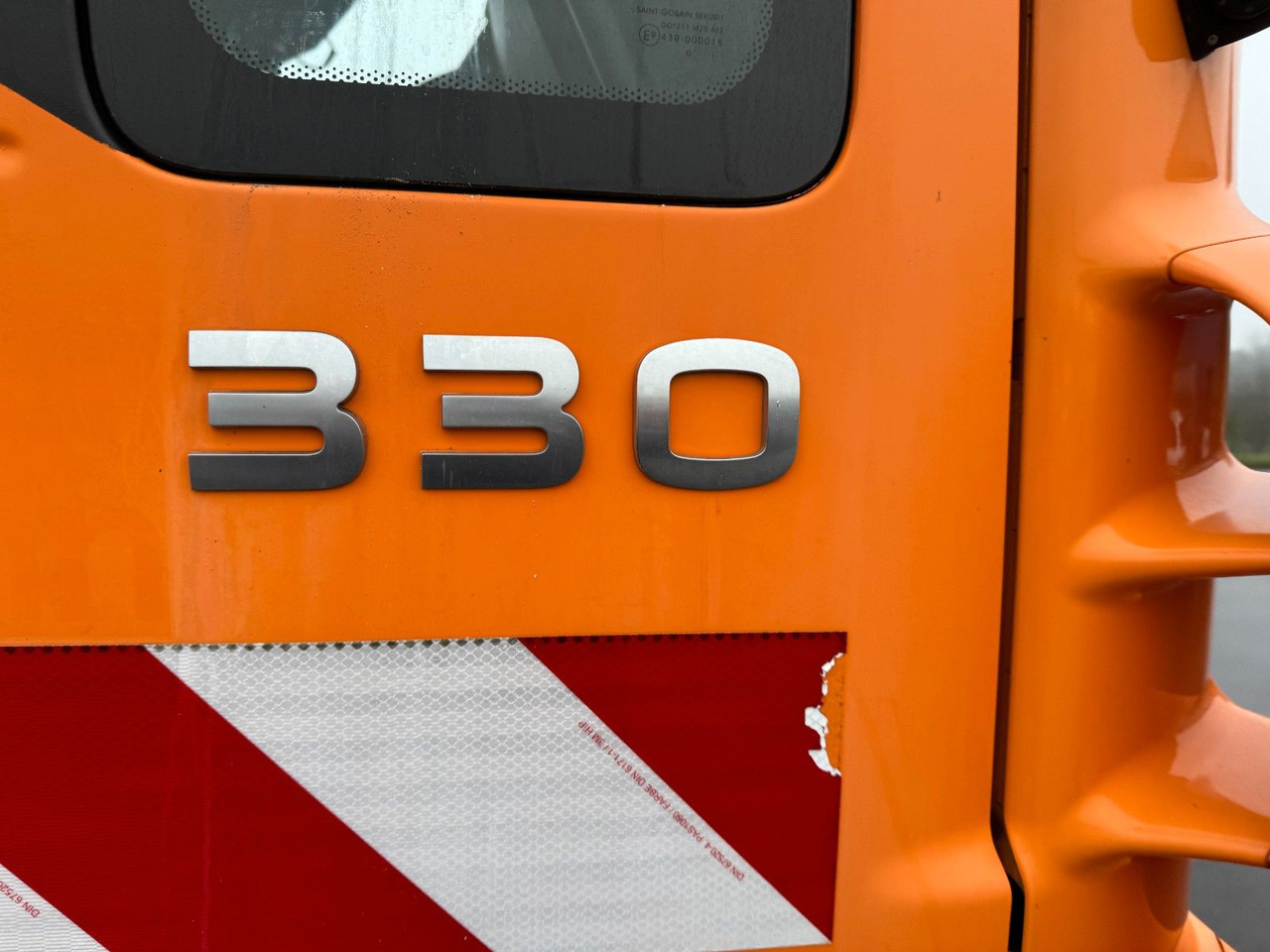 New Hook lift truck Iveco Trakker 330 4x4 Multilift  XR 10 S  Winterdienst Iveco Trakker 330 4x4 Multilift  XR 10 S  Winterdienst: picture 14