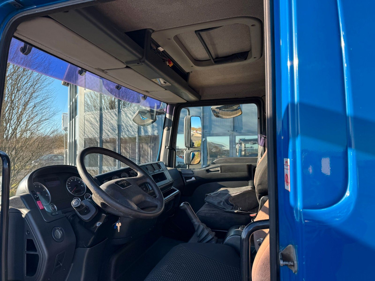 MAN TGL 8.150 Pritsche AHK + Blattfederung MAN TGL 8.150 Pritsche AHK + Blattfederung - Flatbed van: picture 5 MAN TGL 8.150 Pritsche AHK + Blattfederung MAN TGL 8.150 Pritsche AHK + Blattfederung - Flatbed van: picture 5