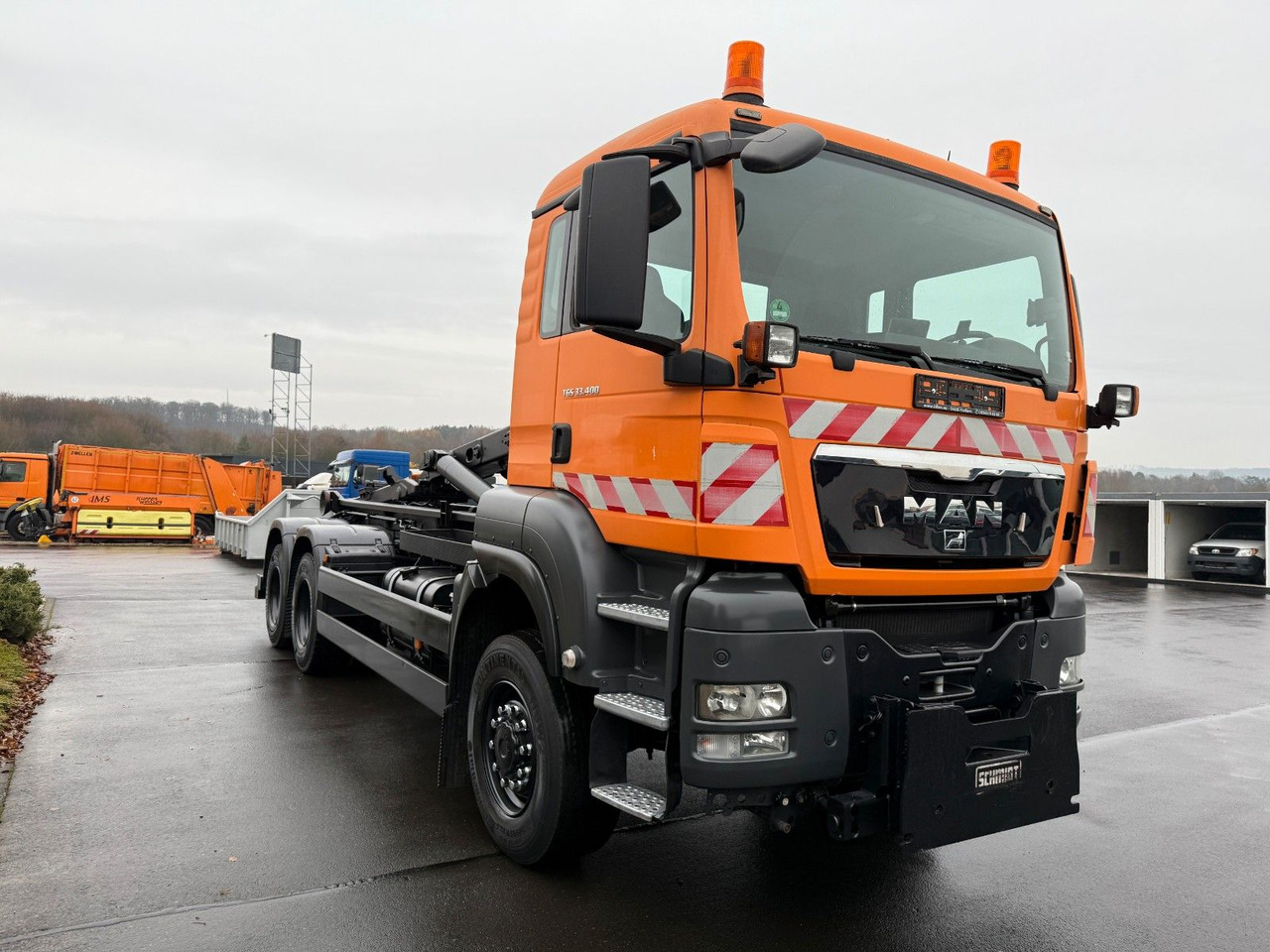 MAN TGS 33.400 6x6 Blattfederung Original 120500 km - Hook lift truck: picture 3 MAN TGS 33.400 6x6 Blattfederung Original 120500 km - Hook lift truck: picture 3