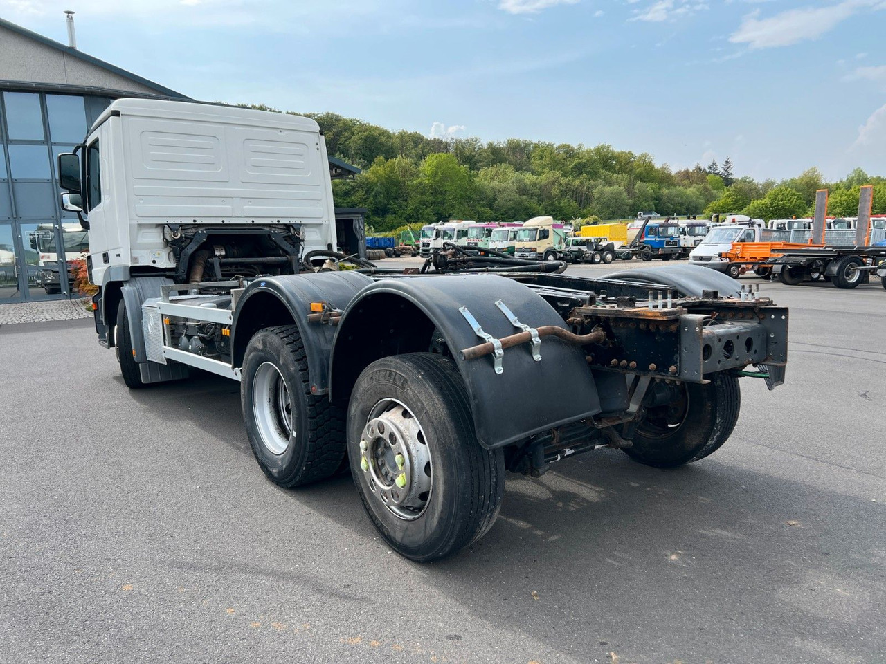 Mercedes-Benz Actros 2532 6x2 MP 3 Euro 5 10 x am Lager Mercedes-Benz Actros 2532 6x2 MP 3 Euro 5 10 x am Lager - Cab chassis truck: picture 2 Mercedes-Benz Actros 2532 6x2 MP 3 Euro 5 10 x am Lager Mercedes-Benz Actros 2532 6x2 MP 3 Euro 5 10 x am Lager - Cab chassis truck: picture 2