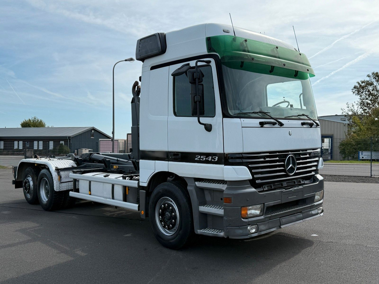 Mercedes-Benz Actros 2543 6x2 Klima + Kupplung - Hook lift truck: picture 4 Mercedes-Benz Actros 2543 6x2 Klima + Kupplung - Hook lift truck: picture 4