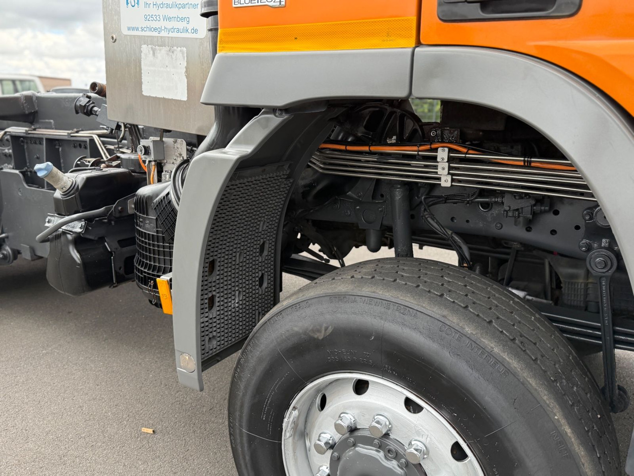 Mercedes-Benz Actros 3341 6x6 Hydraulikpumpe + Tank - Cab chassis truck: picture 4 Mercedes-Benz Actros 3341 6x6 Hydraulikpumpe + Tank - Cab chassis truck: picture 4