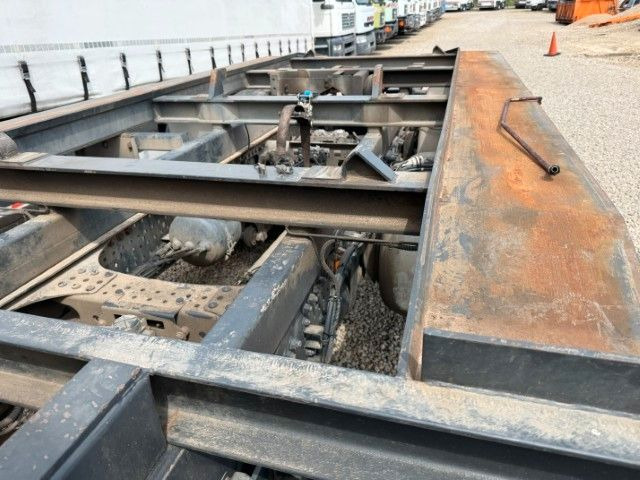 Mercedes-Benz Antos 1824 - Umlader- Nebenantrieb - Hook lift truck: picture 5 Mercedes-Benz Antos 1824 - Umlader- Nebenantrieb - Hook lift truck: picture 5