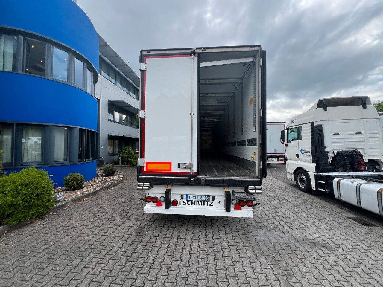 Schmitz Cargobull SKO 24/L - 13.4 FP 45 Cool V7, Schmitz S.CU V2.0 - Refrigerator semi-trailer: picture 4 Schmitz Cargobull SKO 24/L - 13.4 FP 45 Cool V7, Schmitz S.CU V2.0 - Refrigerator semi-trailer: picture 4