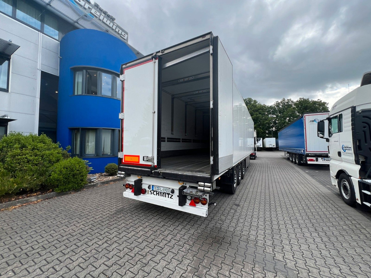 Schmitz Cargobull SKO 24/L - 13.4 FP 45 Cool V7, Schmitz S.CU V2.0 - Refrigerator semi-trailer: picture 3 Schmitz Cargobull SKO 24/L - 13.4 FP 45 Cool V7, Schmitz S.CU V2.0 - Refrigerator semi-trailer: picture 3