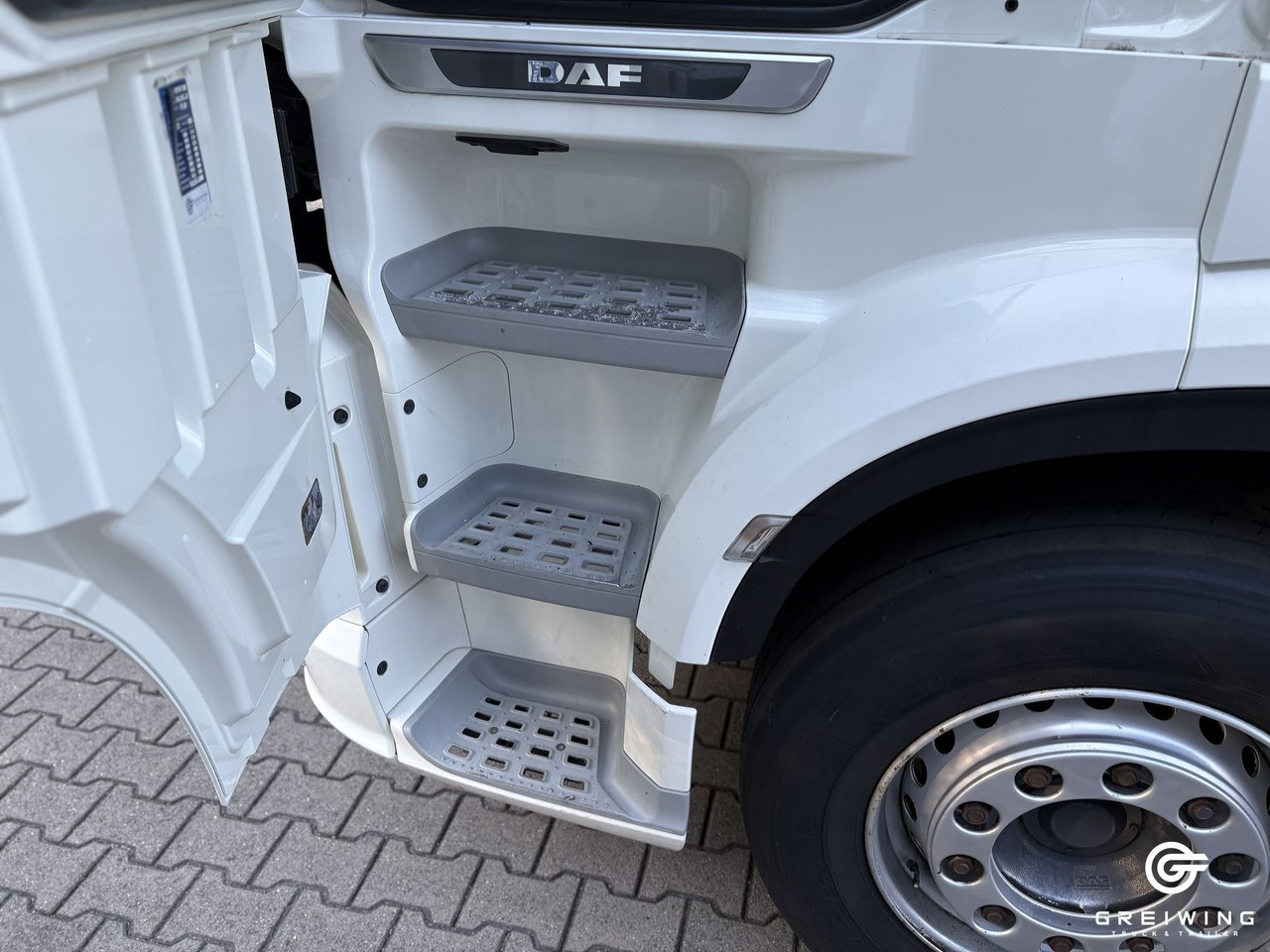 DAF XF 480 FT SSC, Abbiegeassistent, Standklima - Tractor unit: picture 5 DAF XF 480 FT SSC, Abbiegeassistent, Standklima - Tractor unit: picture 5