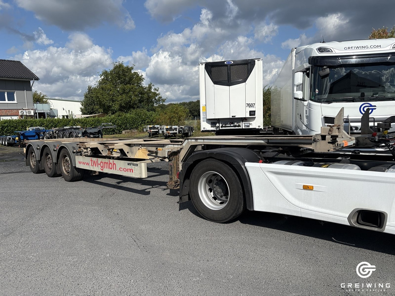 Web-Trailer LPRS 24 20/30/40/45 - Container transporter/ Swap body semi-trailer: picture 1 Web-Trailer LPRS 24 20/30/40/45 - Container transporter/ Swap body semi-trailer: picture 1