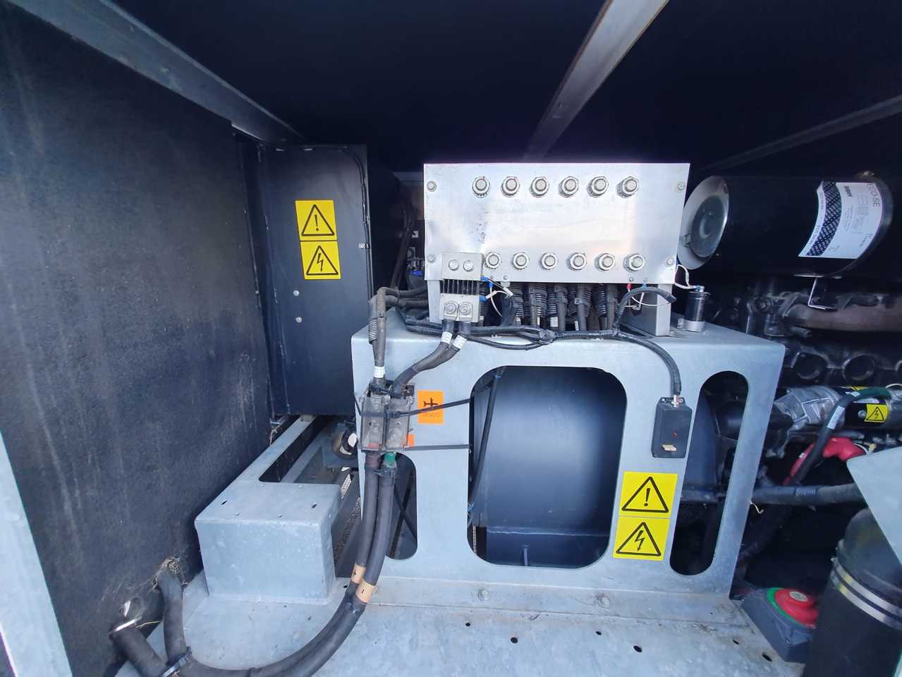 GPU TLD 4090-T-CUP 28DC - Ground power unit: picture 3 GPU TLD 4090-T-CUP 28DC - Ground power unit: picture 3