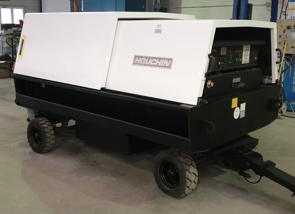 Houchin GPU C690 90KvA+28DC - Ground power unit: picture 1 Houchin GPU C690 90KvA+28DC - Ground power unit: picture 1