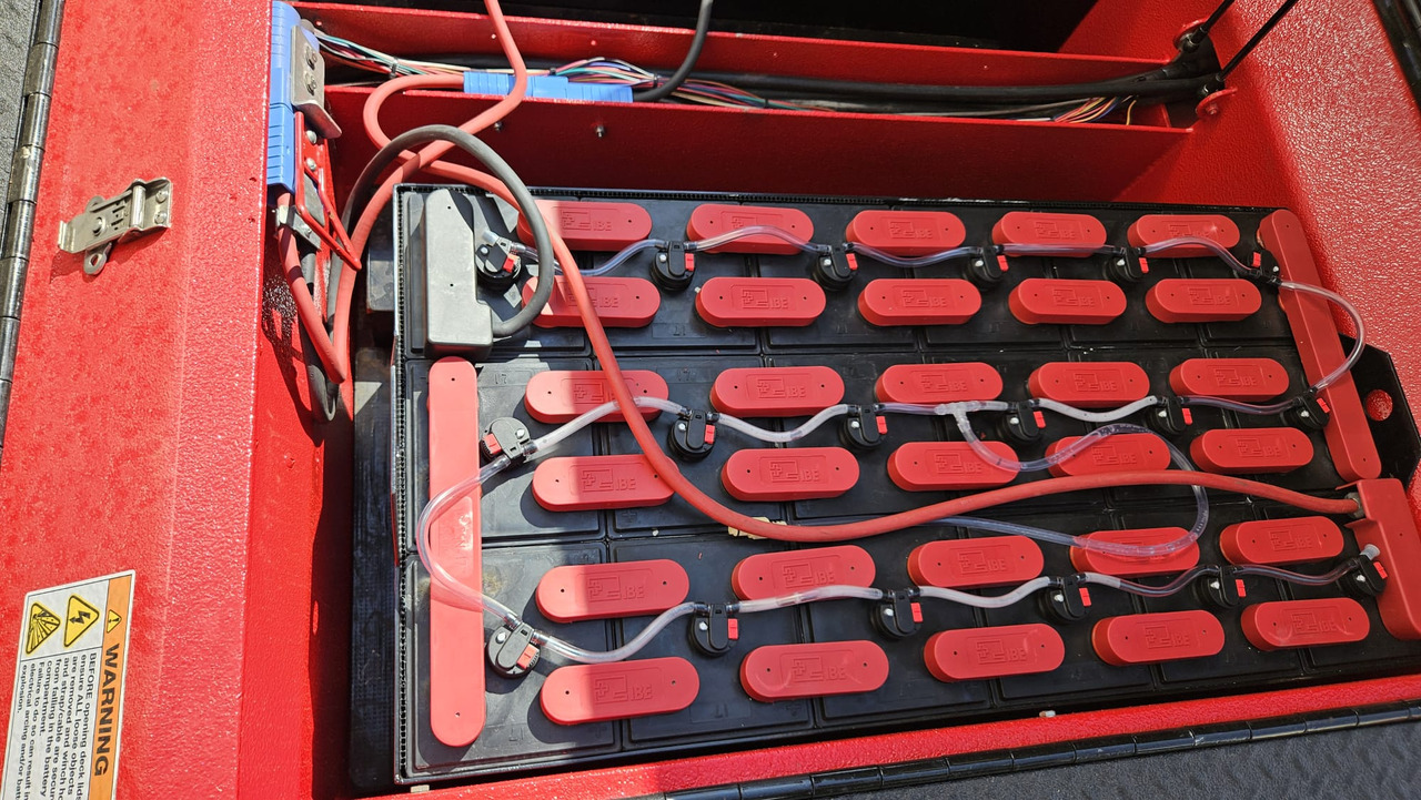 LEKTRO AP8850SD - Pushback tractor: picture 3 LEKTRO AP8850SD - Pushback tractor: picture 3