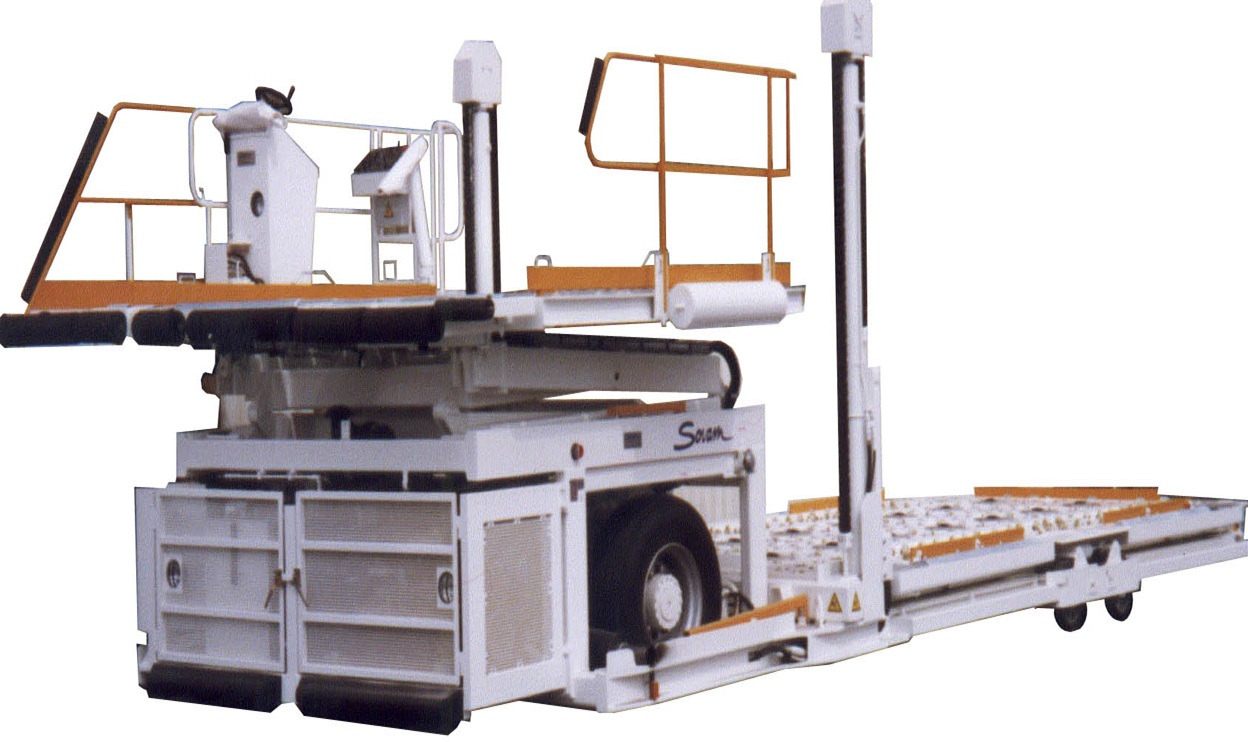 SOVAM 7T Main Deck PB7 - Aircraft cargo loader: picture 1 SOVAM 7T Main Deck PB7 - Aircraft cargo loader: picture 1