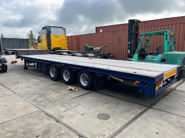 Groenewegen Dzos-12-24 - Low loader semi-trailer: picture 1 Groenewegen Dzos-12-24 - Low loader semi-trailer: picture 1