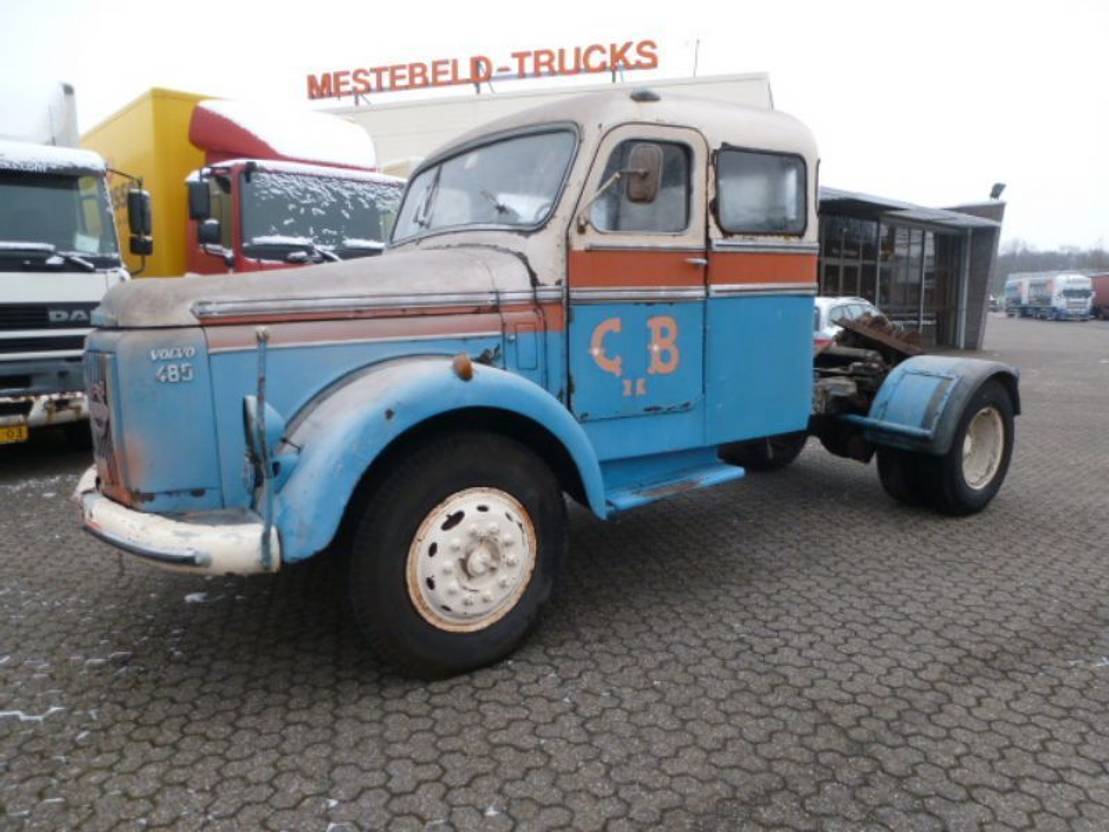 Volvo L485 L 485 - Tractor unit: picture 1 Volvo L485 L 485 - Tractor unit: picture 1