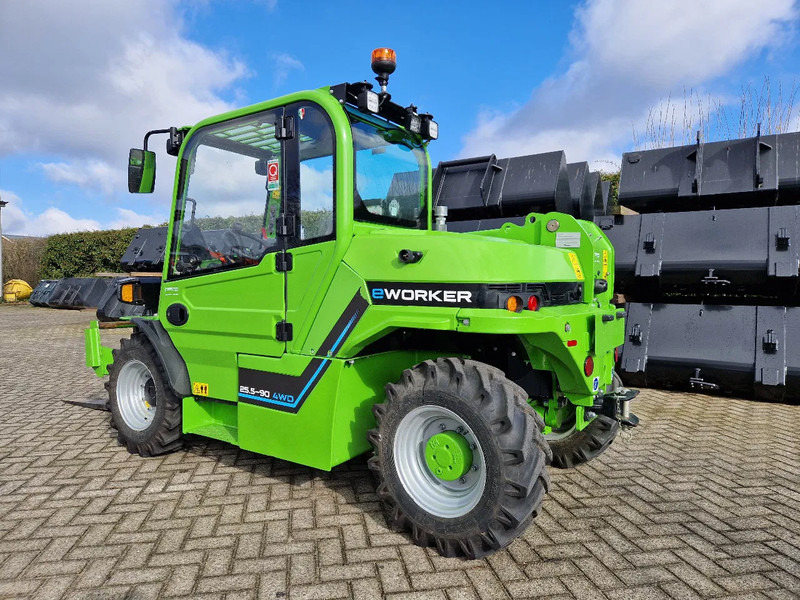 Merlo E-Worker 25.5-90 4x4 - Telescopic handler: picture 4 Merlo E-Worker 25.5-90 4x4 - Telescopic handler: picture 4