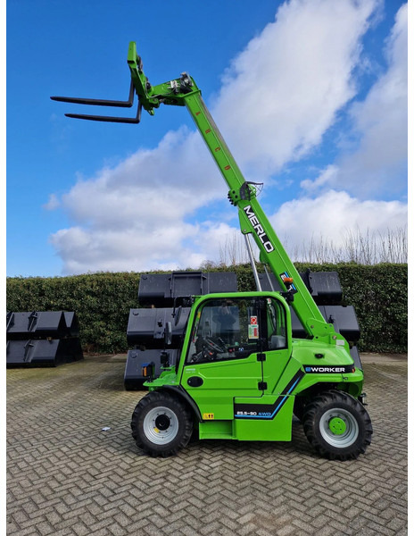 Merlo E-Worker 25.5-90 4x4 - Telescopic handler: picture 5 Merlo E-Worker 25.5-90 4x4 - Telescopic handler: picture 5