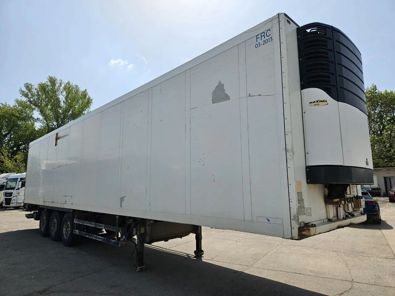 Schmitz Cargobull SKO24 Carrier Maxima 1300 Tail Lift, A axle lift - Refrigerator semi-trailer: picture 2 Schmitz Cargobull SKO24 Carrier Maxima 1300 Tail Lift, A axle lift - Refrigerator semi-trailer: picture 2