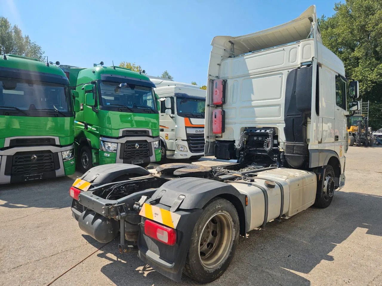 DAF XF 460 Mega Standklima Space Cab - Tractor unit: picture 4 DAF XF 460 Mega Standklima Space Cab - Tractor unit: picture 4