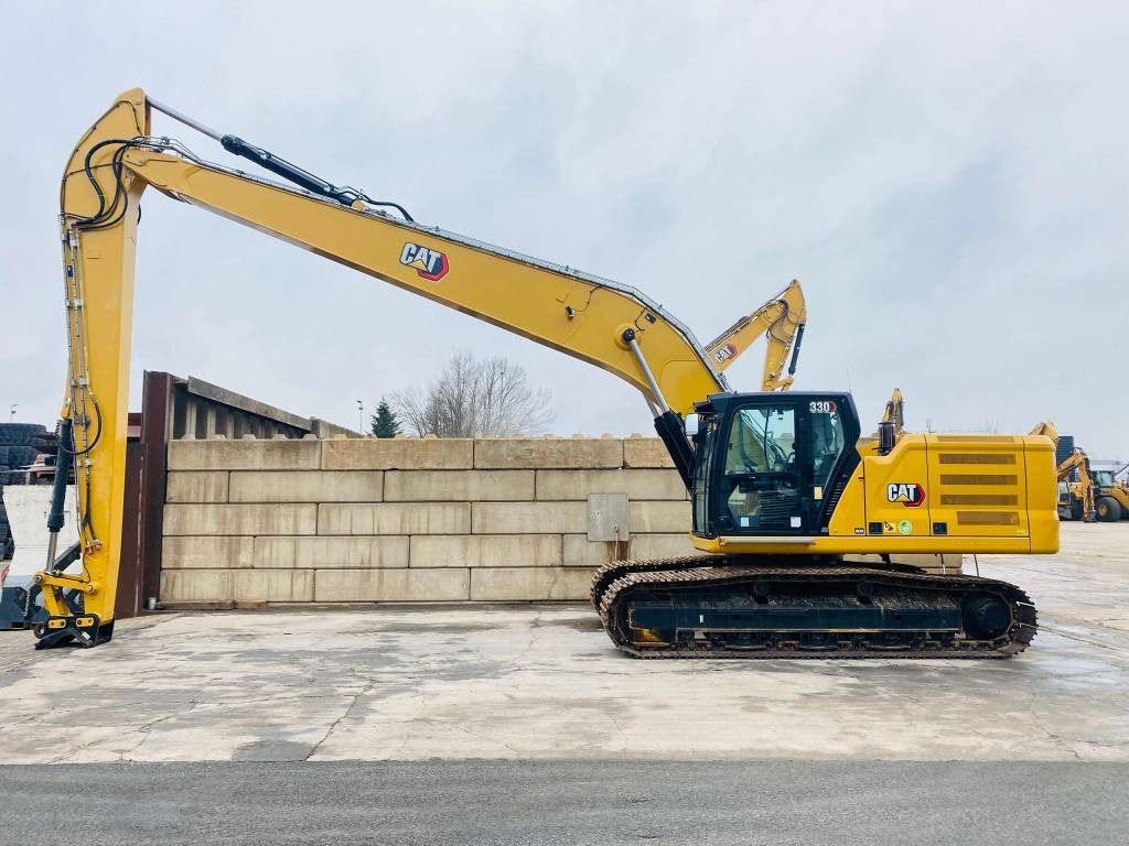 CAT 330 - Excavator: picture 1 CAT 330 - Excavator: picture 1
