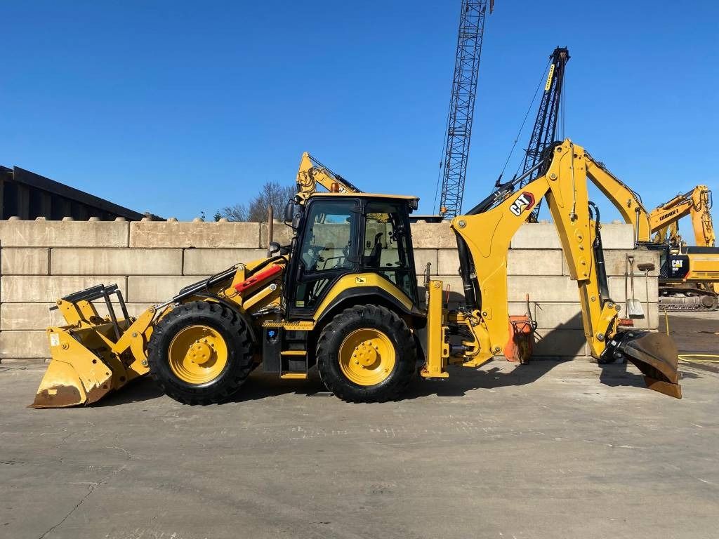 CAT 444 - Backhoe loader: picture 1 CAT 444 - Backhoe loader: picture 1