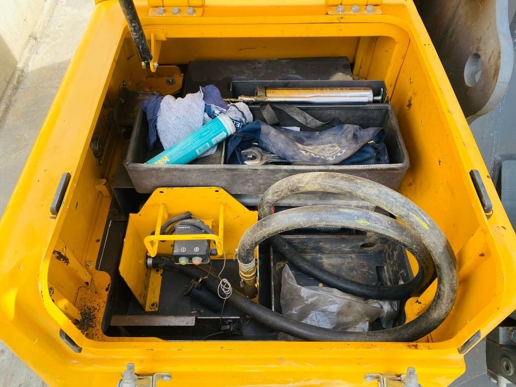 Crawler excavator Volvo EC 250 D N L: picture 10