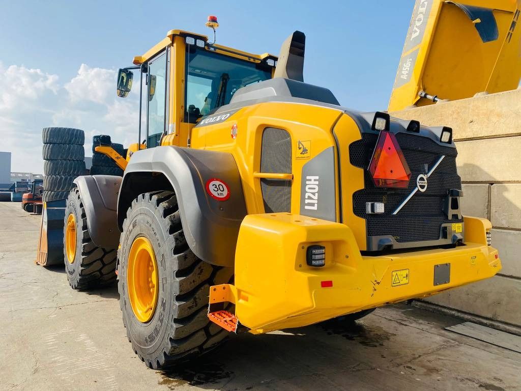 Volvo L 120 H - Wheel loader: picture 5 Volvo L 120 H - Wheel loader: picture 5