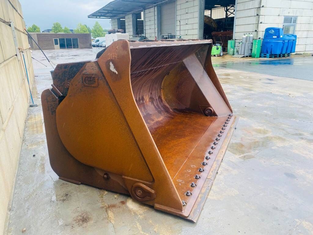 Zfe Fusion high tip bucket - Bucket for Construction machinery: picture 4 Zfe Fusion high tip bucket - Bucket for Construction machinery: picture 4