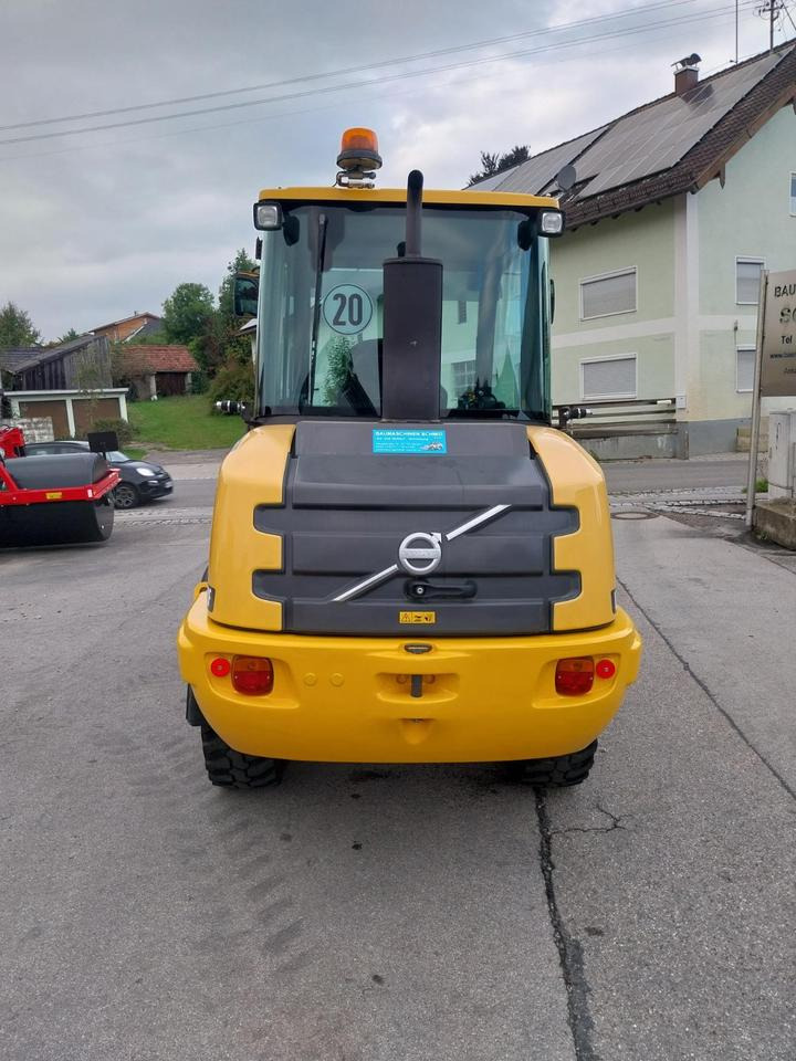 Radlader Volvo L 20 F Hoflader Lader Schaufellader 25 35 20 30 - Compact loader: picture 4 Radlader Volvo L 20 F Hoflader Lader Schaufellader 25 35 20 30 - Compact loader: picture 4