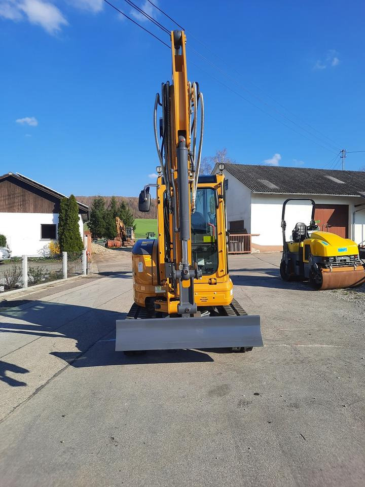 Neuen XCMG XE35E Komatsu Minibagger 4,2 to MS 03 - Mini excavator: picture 2 Neuen XCMG XE35E Komatsu Minibagger 4,2 to MS 03 - Mini excavator: picture 2