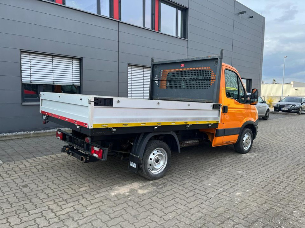 IVECO(I) Daily 29L13 Pritsche - Flatbed van: picture 4 IVECO(I) Daily 29L13 Pritsche - Flatbed van: picture 4