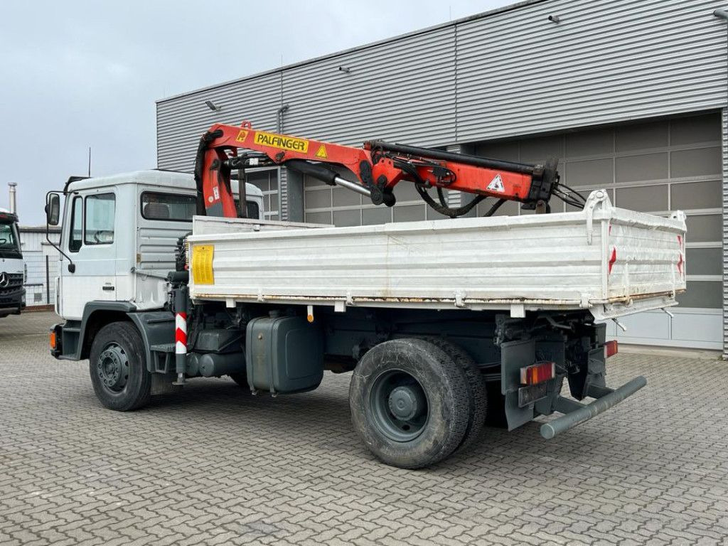 MAN F90 18.232 FK 2-Achs Kipper Kran Palf. PK 8000 - Tipper, Crane truck: picture 3 MAN F90 18.232 FK 2-Achs Kipper Kran Palf. PK 8000 - Tipper, Crane truck: picture 3
