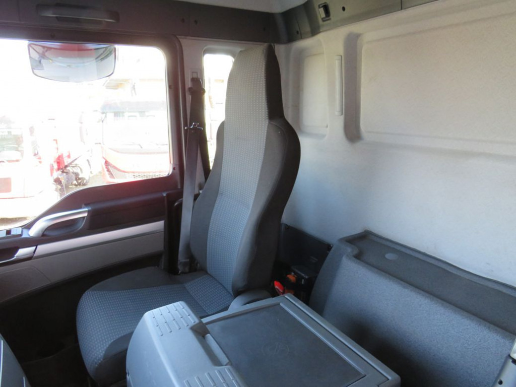 MAN TG-S 26.400 6x2-2 BL Pritsche Heckkran Atlas 165.2 - Dropside/ Flatbed truck, Crane truck: picture 2 MAN TG-S 26.400 6x2-2 BL Pritsche Heckkran Atlas 165.2 - Dropside/ Flatbed truck, Crane truck: picture 2