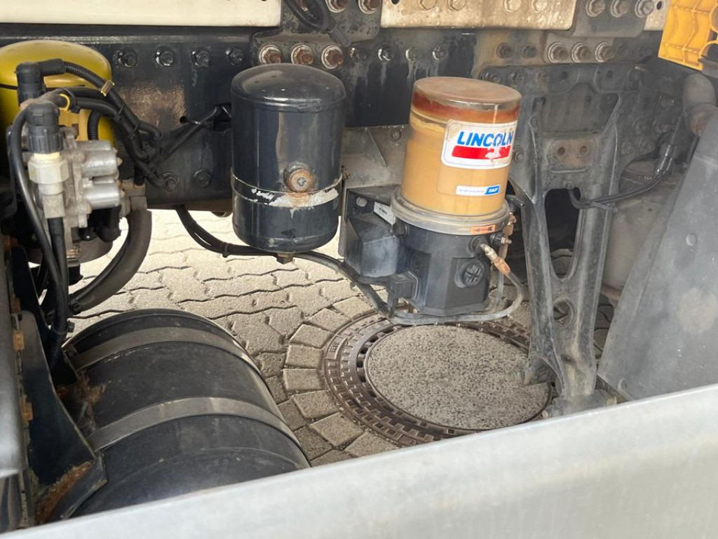 MAN TG-S 26.400 6x2 BL Absetzkipper Meiller Funk - Skip loader truck: picture 5 MAN TG-S 26.400 6x2 BL Absetzkipper Meiller Funk - Skip loader truck: picture 5