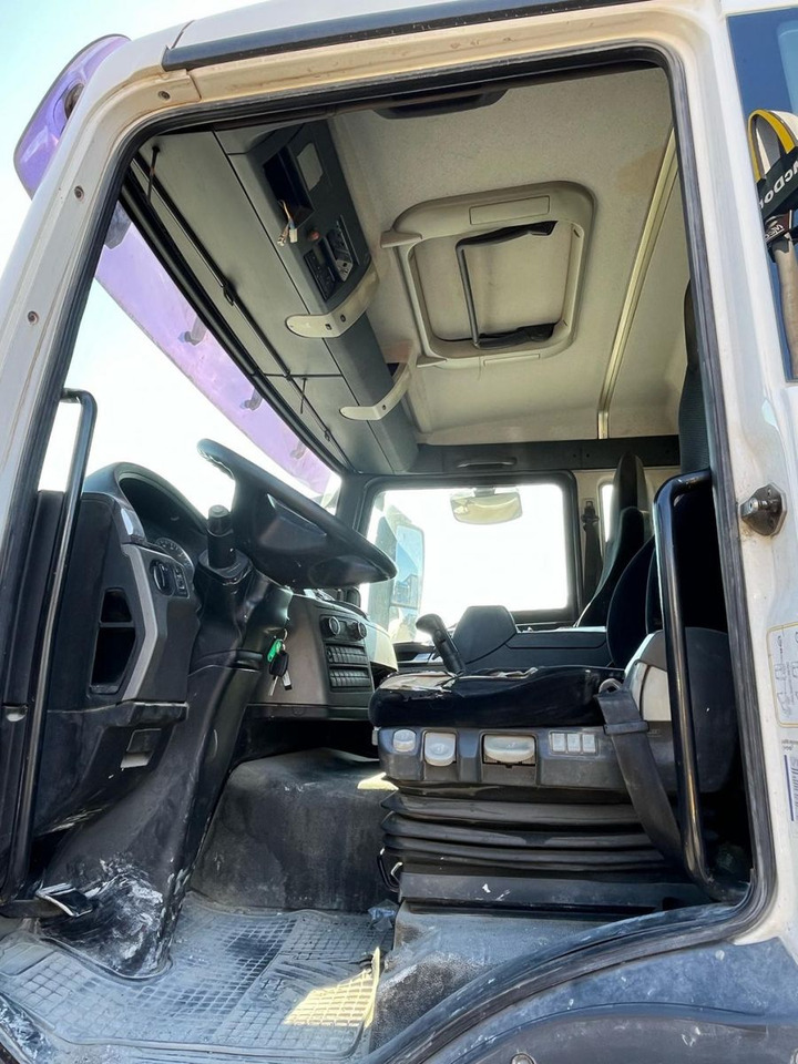 MAN TG-S 35.400 8x4 BB Betonmischer 35To Chsassis, A - Concrete mixer truck: picture 5 MAN TG-S 35.400 8x4 BB Betonmischer 35To Chsassis, A - Concrete mixer truck: picture 5